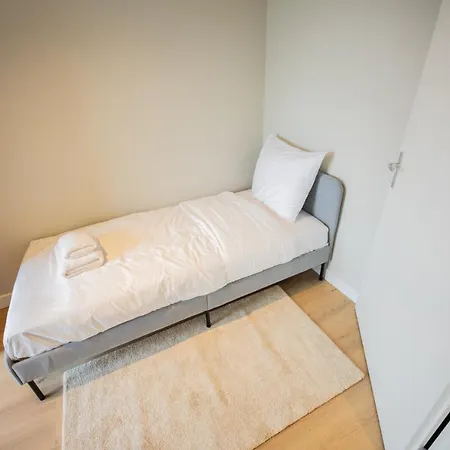 アパート Flawless 3 Bedroom